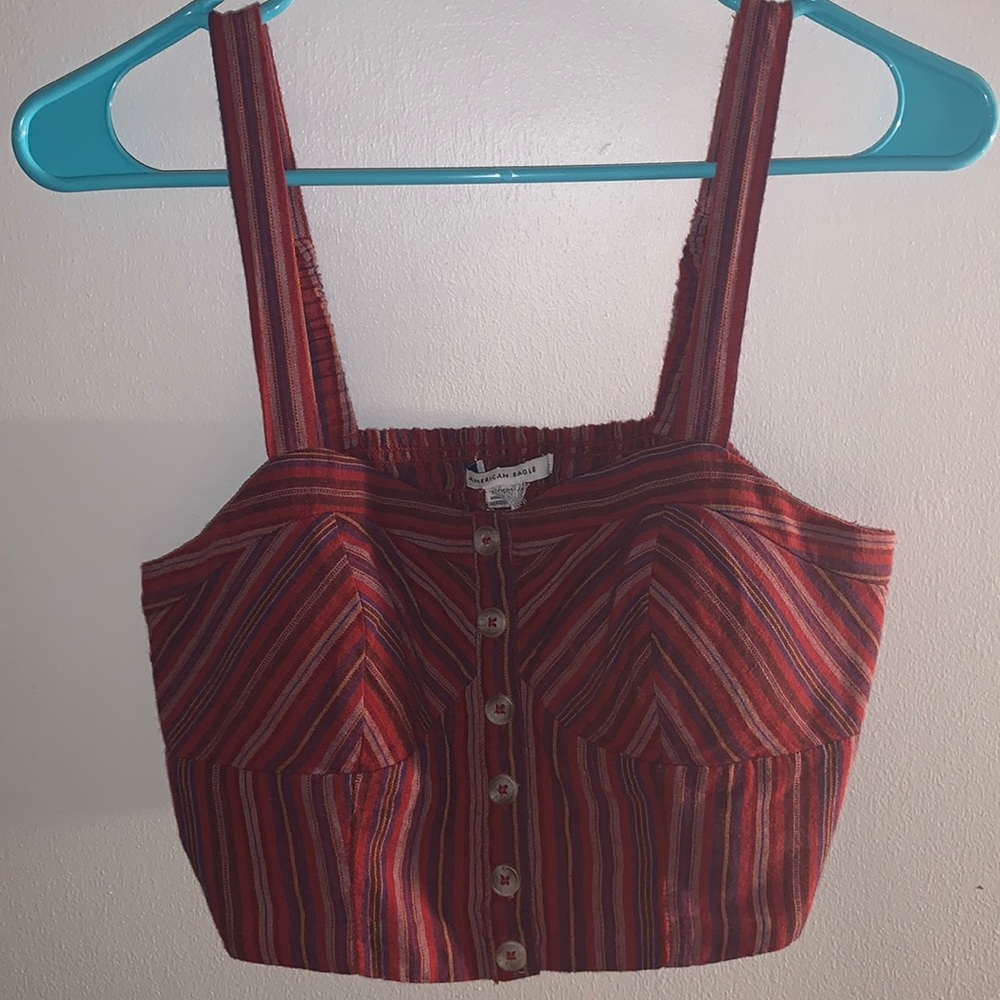 red cropped tank